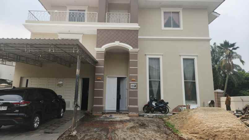 dijual rumah taman beverly golf lippo