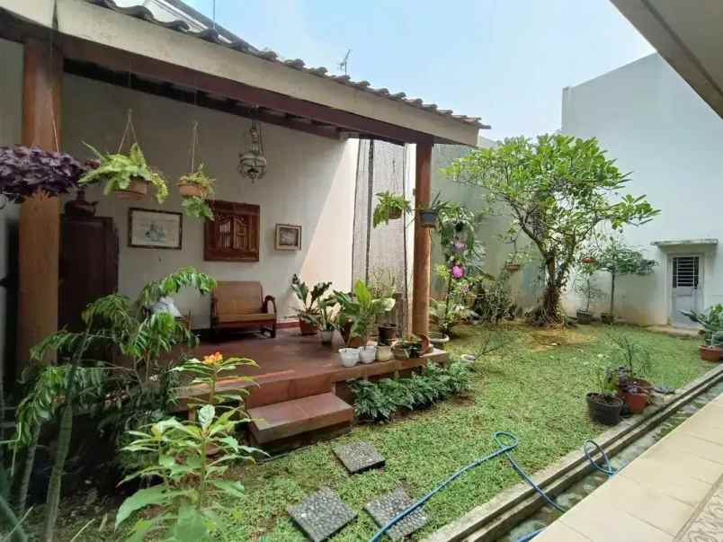 dijual rumah taman giri loka bsd