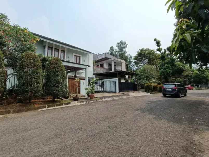 dijual rumah taman giri loka bsd