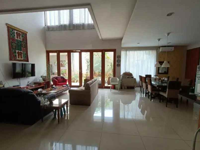 dijual rumah taman giri loka bsd