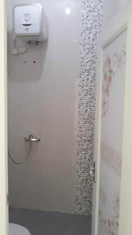 dijual rumah taman gunung anyar