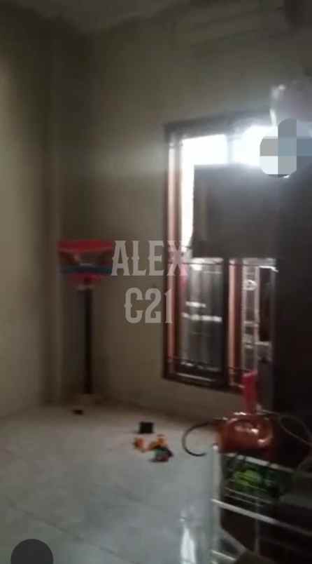 dijual rumah taman semanan indah