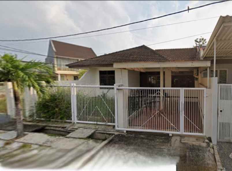 dijual rumah taman simpang darmo permai