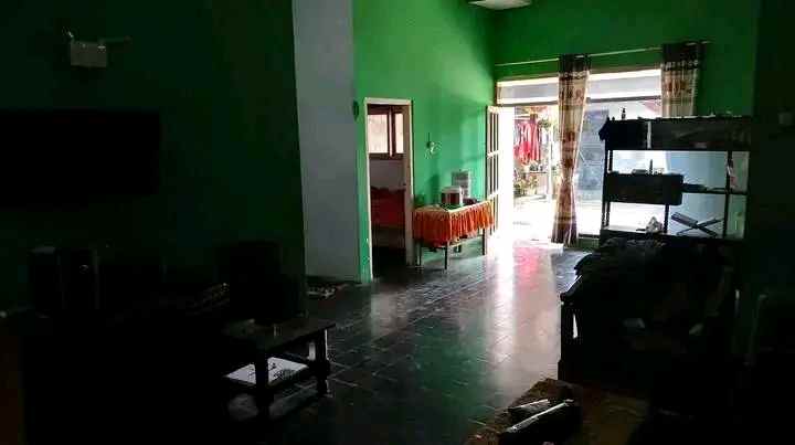 dijual rumah tanah pusat kota banyuwangi