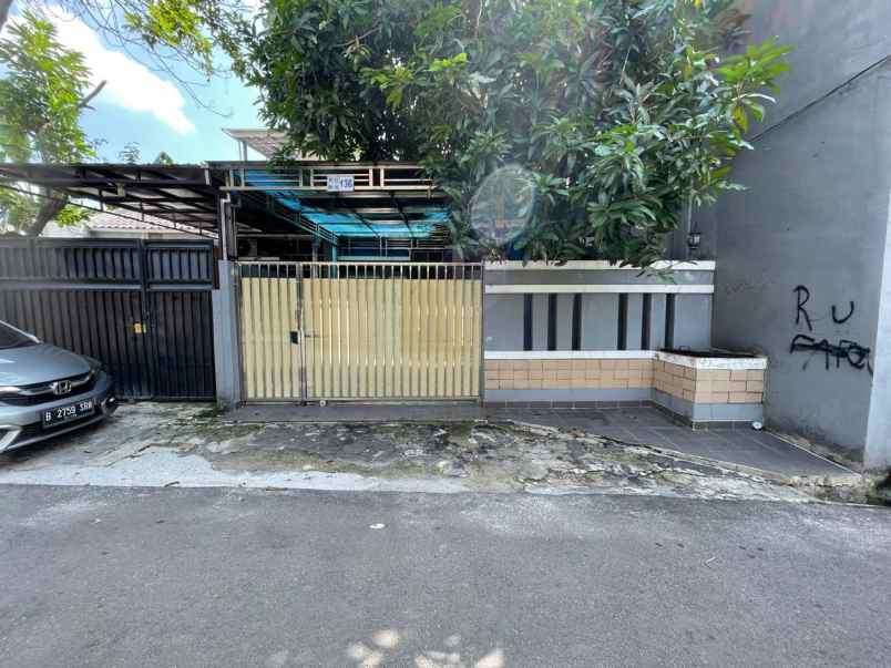 dijual rumah tanjung barat