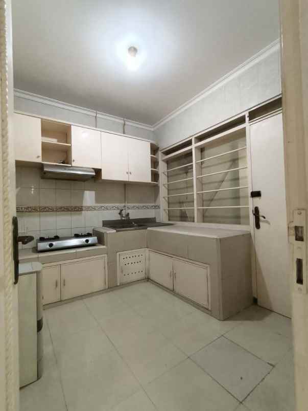 dijual rumah tanjungsari sukomanunggal