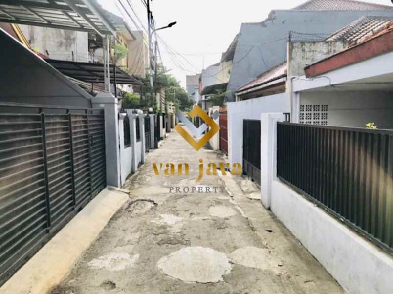 dijual rumah tebet timur