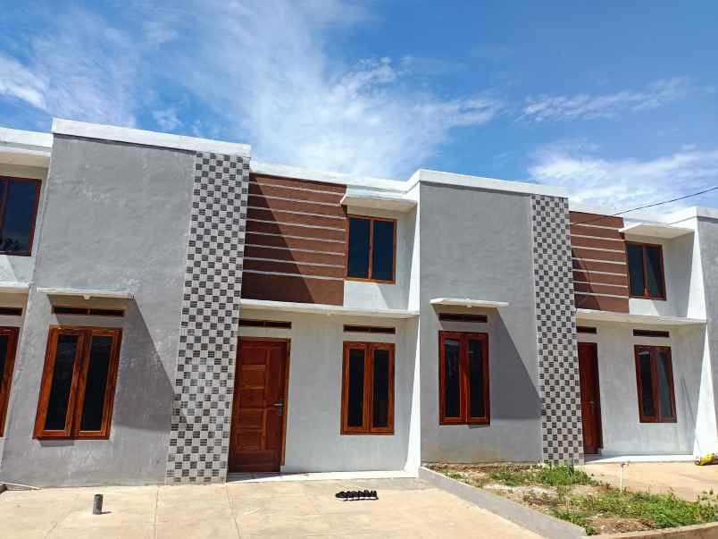 dijual rumah tenjo