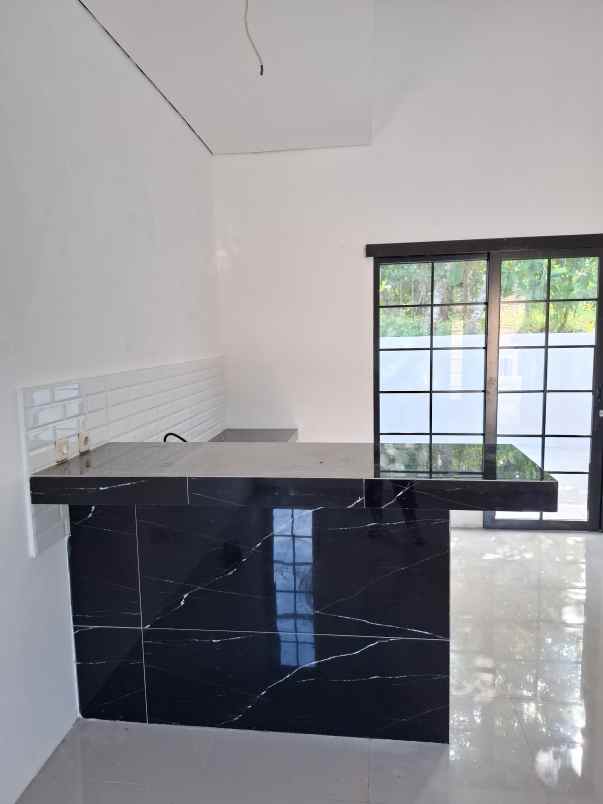 dijual rumah the villa arcadia