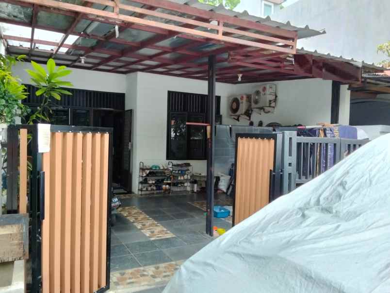 dijual rumah titian asri