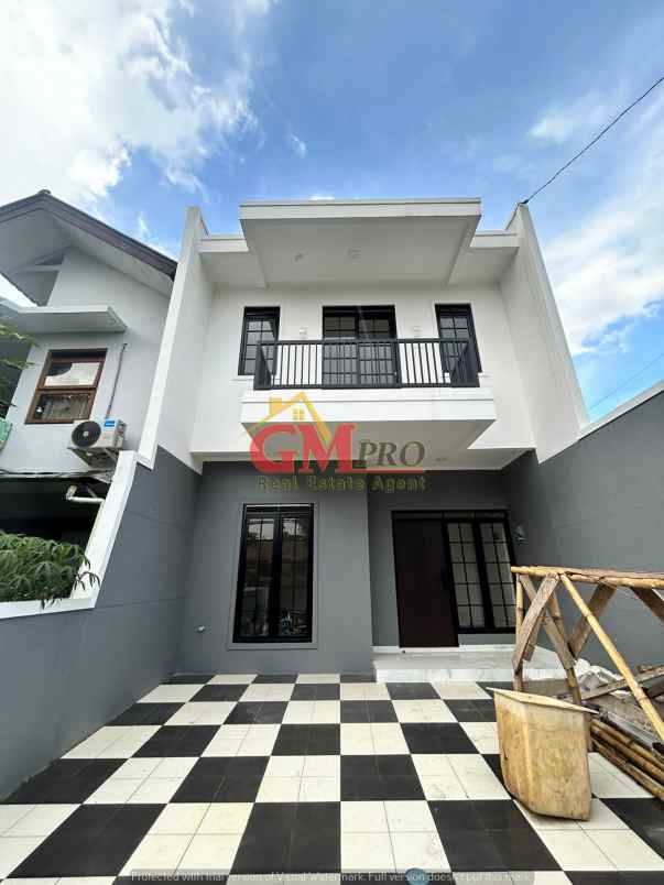 dijual rumah turangga