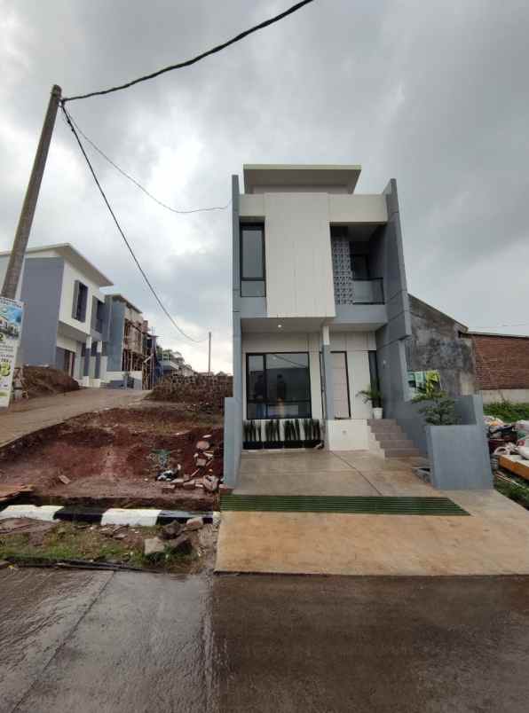 dijual rumah ujung berung bandung