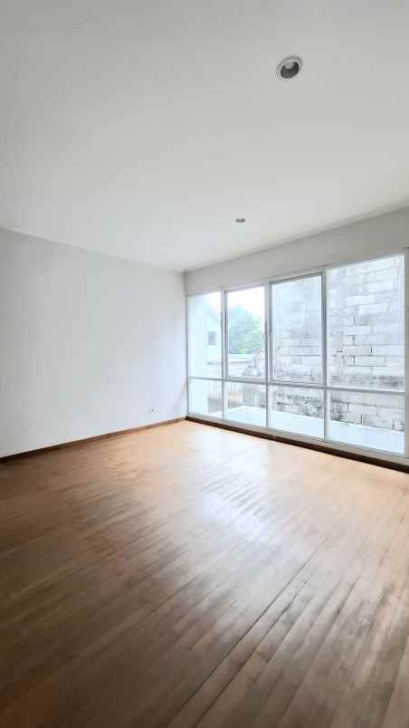 dijual rumah veteran