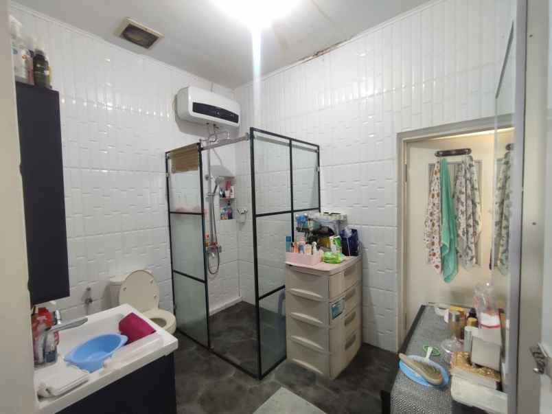 dijual rumah villa cipinang indah rt