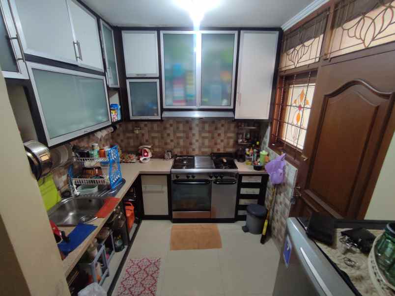 dijual rumah villa cipinang indah rt