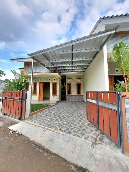 dijual rumah wedomartani