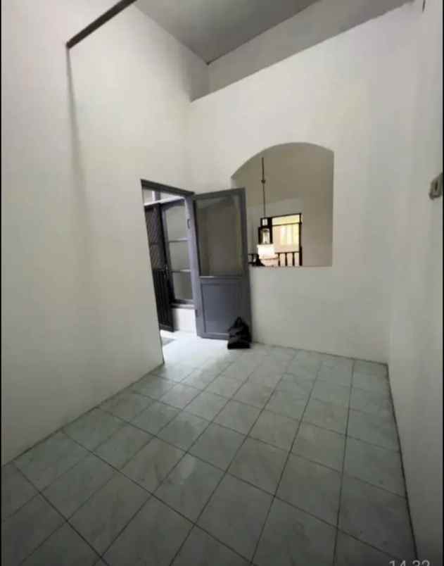 dijual rumah wiguna selatan