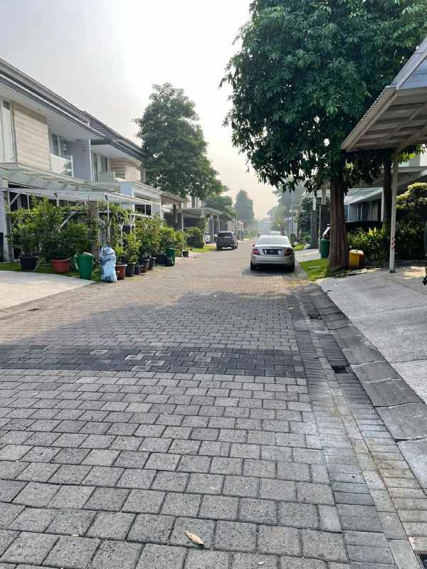 dijual rumah wisata bukit mas