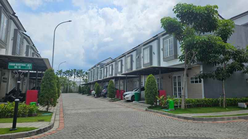 dijual rumah wisata bukit mas