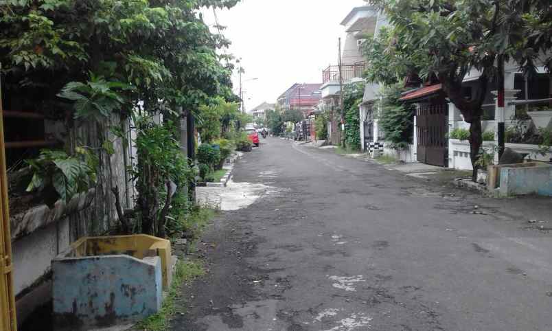 dijual rumah wisma permai barat