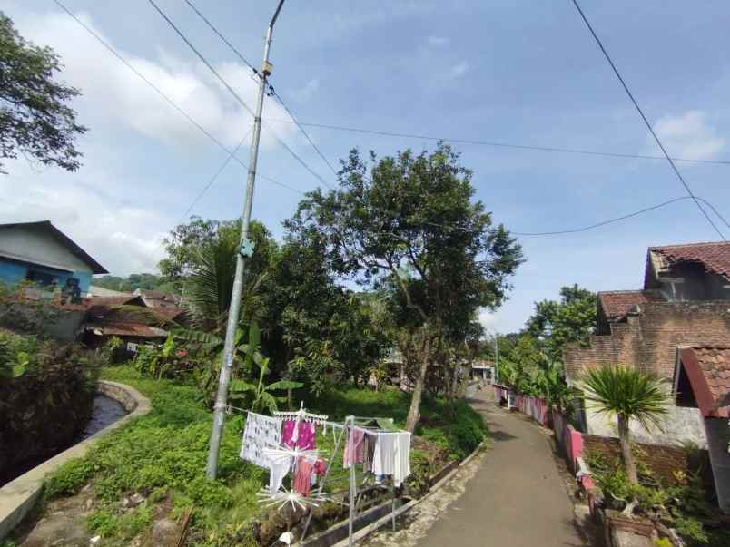 dijual tanah desa belik kec trawas kab