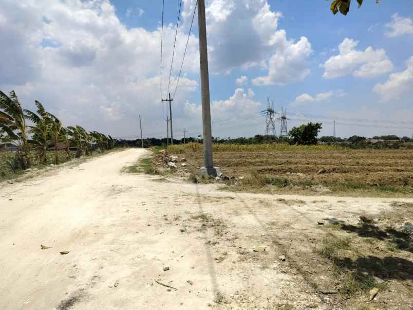 dijual tanah jalan slempit
