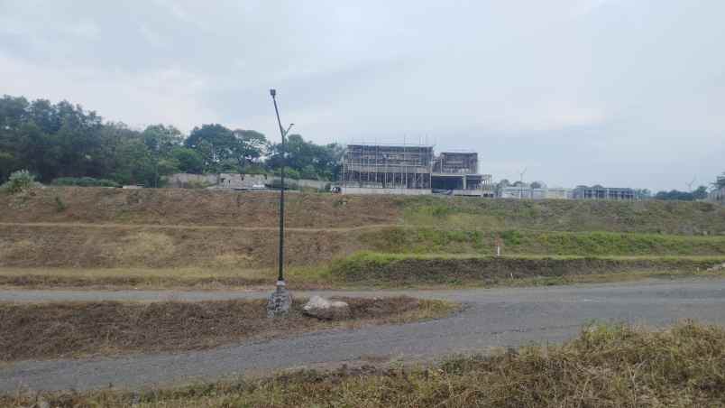 dijual tanah jl golf residence