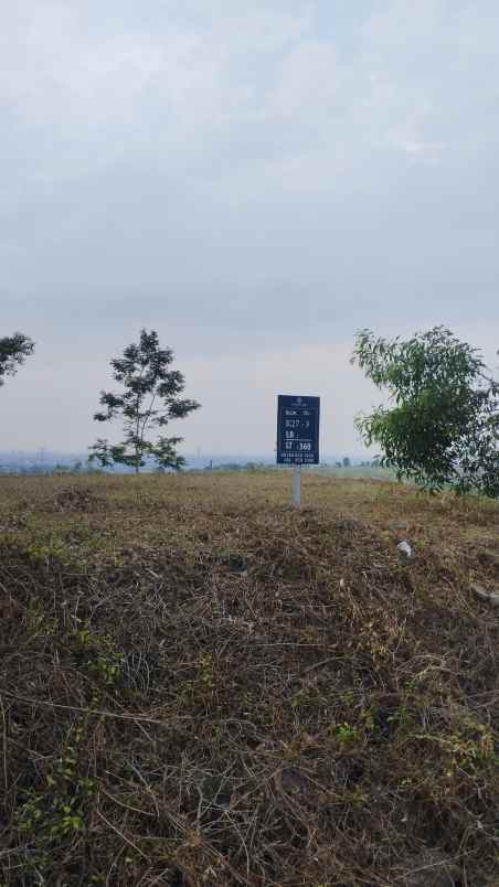 dijual tanah jl golf residence