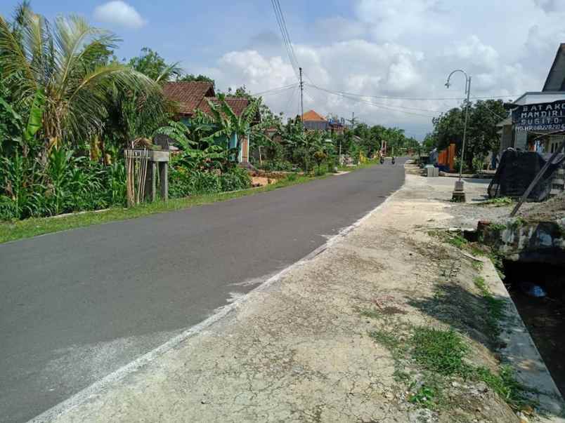 dijual tanah jl raya sragen karanganyar