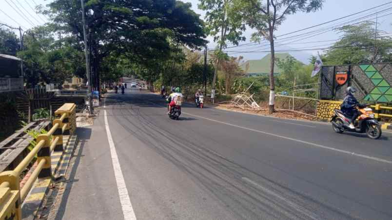 dijual tanah jl soekarno hatta kec batu