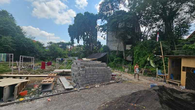 dijual tanah jln tegal cupek