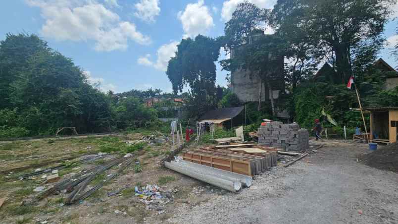 dijual tanah jln tegal cupek