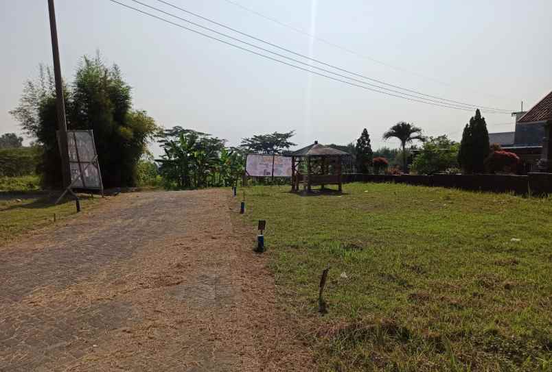 dijual tanah kemuning sumbersuko kec