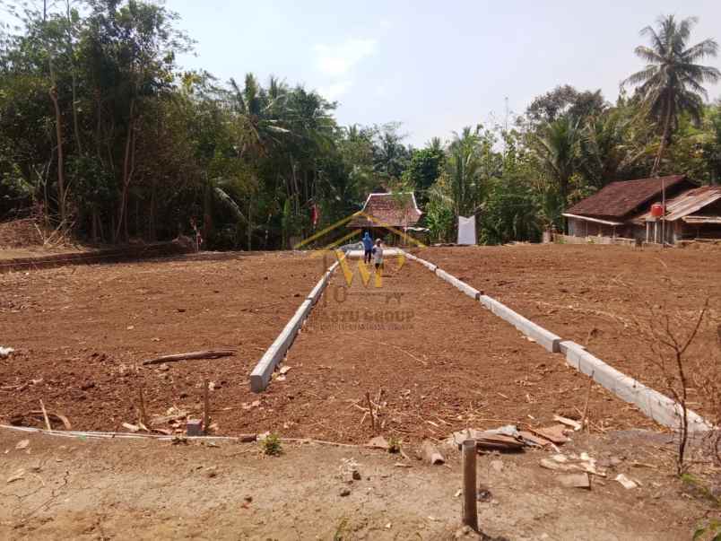 dijual tanah longgrongan