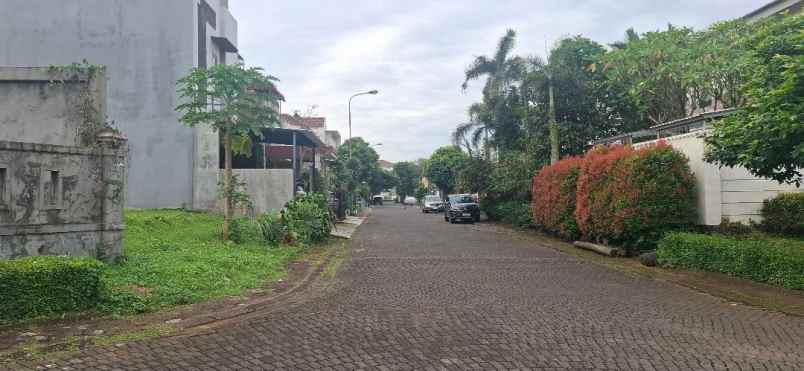 dijual tanah raffles hills cibubur