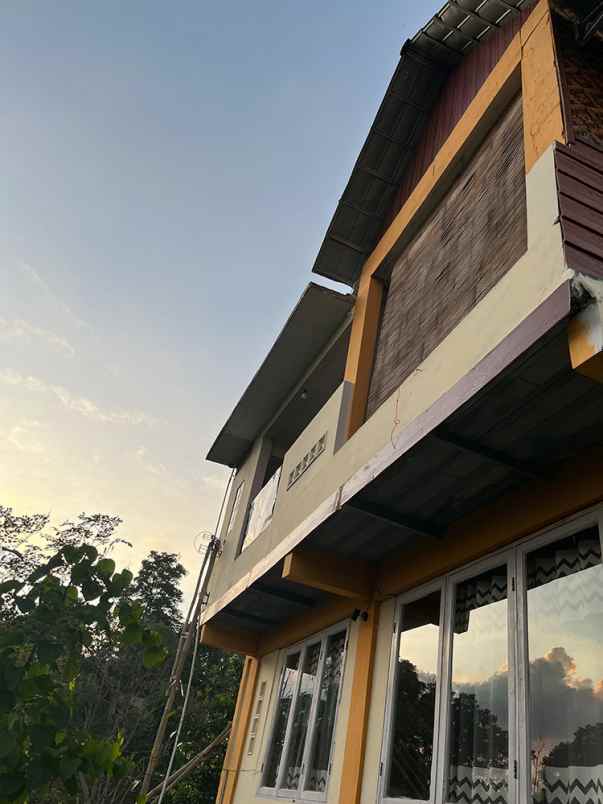 dijual villa cilengkrang