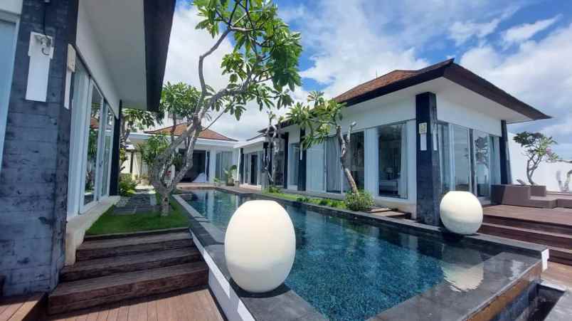 dijual villa jalan nusa dua kuta badung