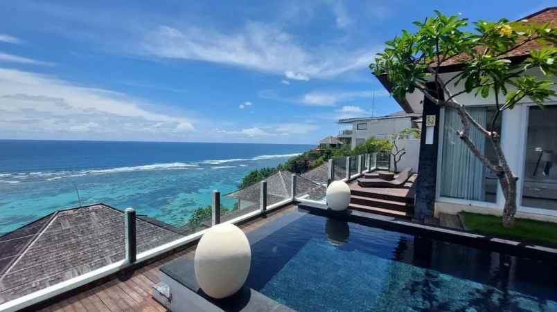 dijual villa jalan nusa dua kuta badung