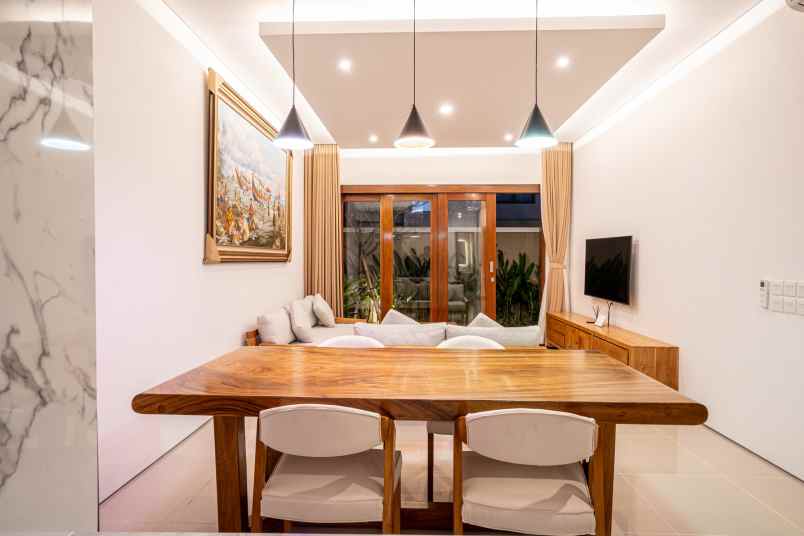 dijual villa jalan raya uluwatu pecatu