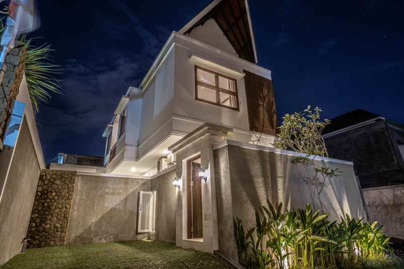 dijual villa jalan raya uluwatu pecatu