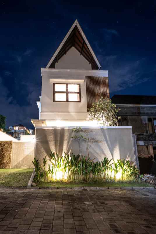 dijual villa jalan raya uluwatu pecatu