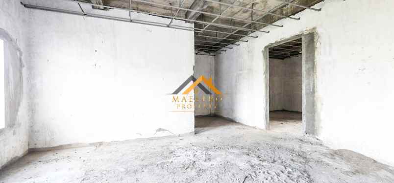 dijual villa komplek graha metropolitan