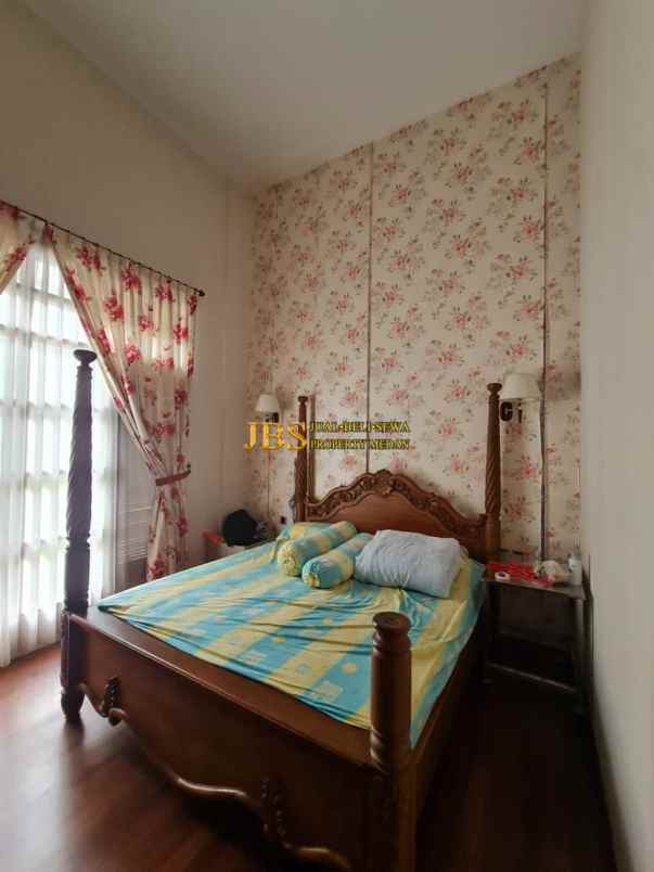 dijual villa komplek pati indah jalan