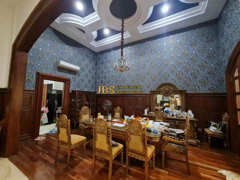 dijual villa komplek pati indah jalan