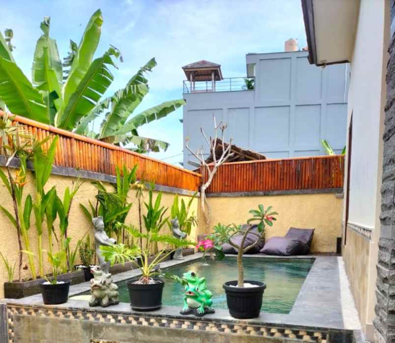 dijual villa lantai 1 lokasi tumbak bayuh