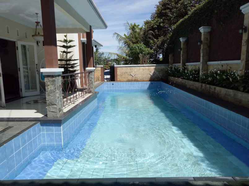 dijual villa pribadi lt 6500m rp 11m nego