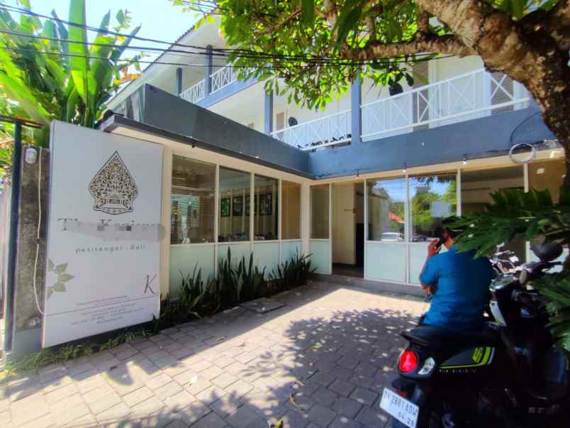 dijual villa the kanjeng petitenget