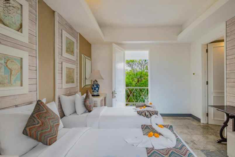 dijual villa the kanjeng petitenget