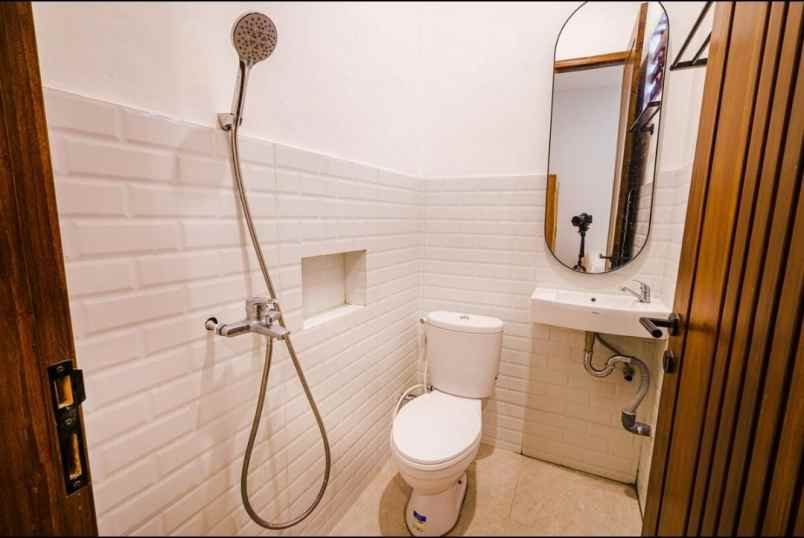 dijual villa tibubeneng canggu badung bali