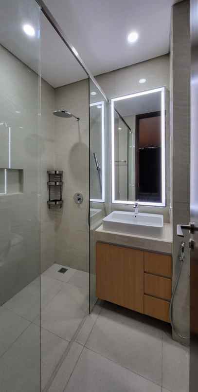 diseapartemen rosebay lt 7 graha famili 2br